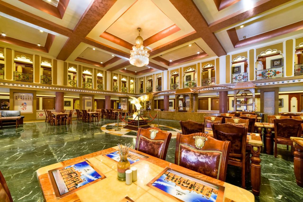 Chokhi Dhani The Palace Hotel Dzsaiszalmer Kültér fotó