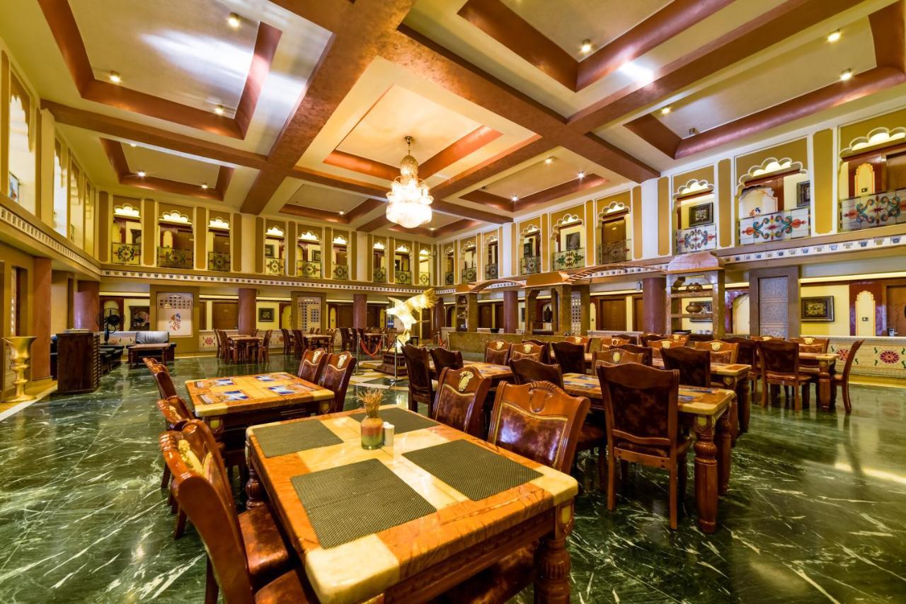 Chokhi Dhani The Palace Hotel Dzsaiszalmer Kültér fotó